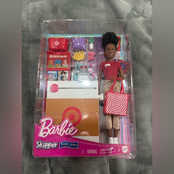 Barbie - Picture 3 of 4